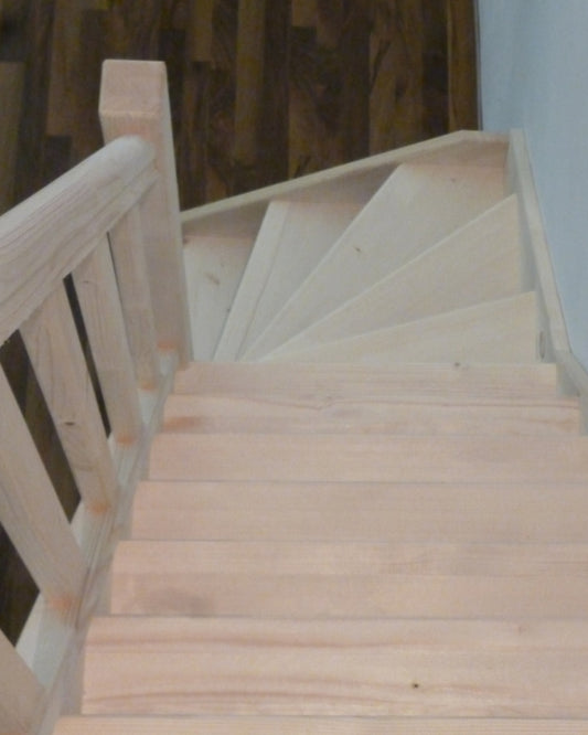 Raumspartreppe Paderborn Fichte - 1/4 gewendelt rechts