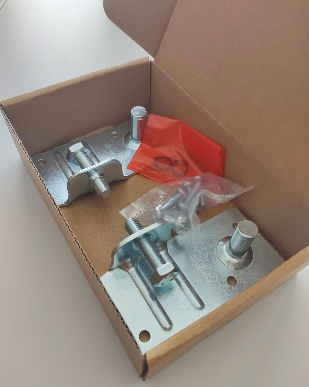 Ersatzteil Bolzenplatte Dolle Bodentreppe Profi, Extra, F30 und F90