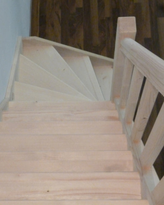 Raumspartreppe Paderborn Fichte - 1/4 gewendelt links