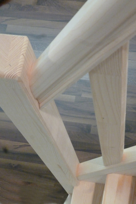 Raumspartreppe Paderborn Fichte - oben 1/4 gewendelt links